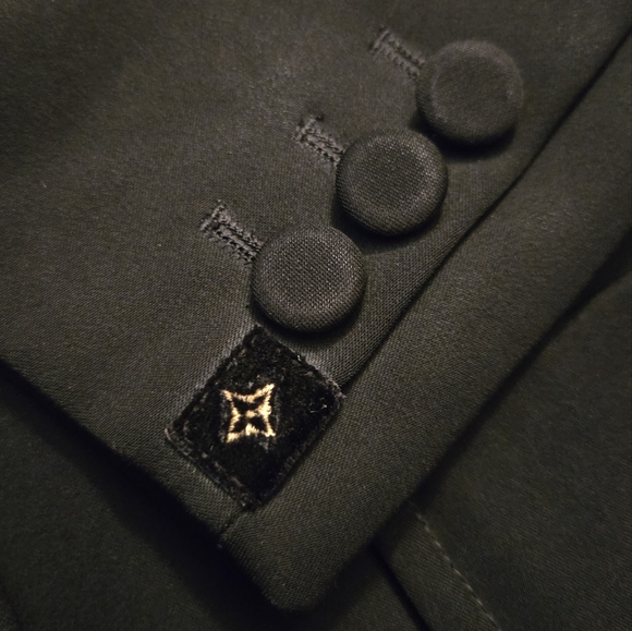 Louis Vuitton Uniforms black jacket - Picture 10 of 16